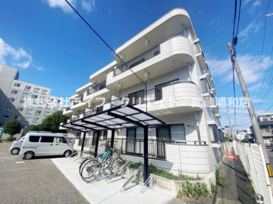ブランシュ上の台の外観