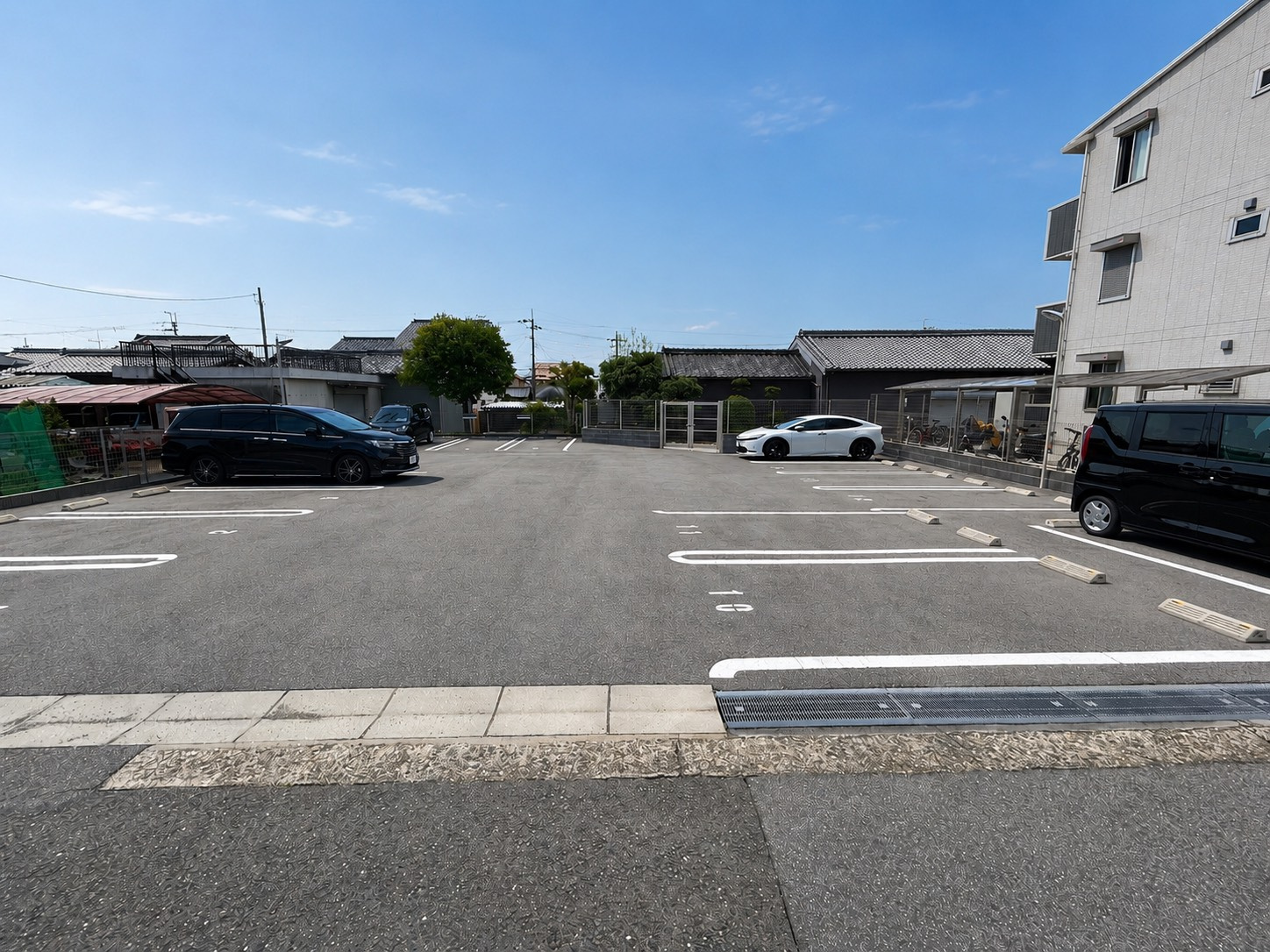 グランデの駐車場
