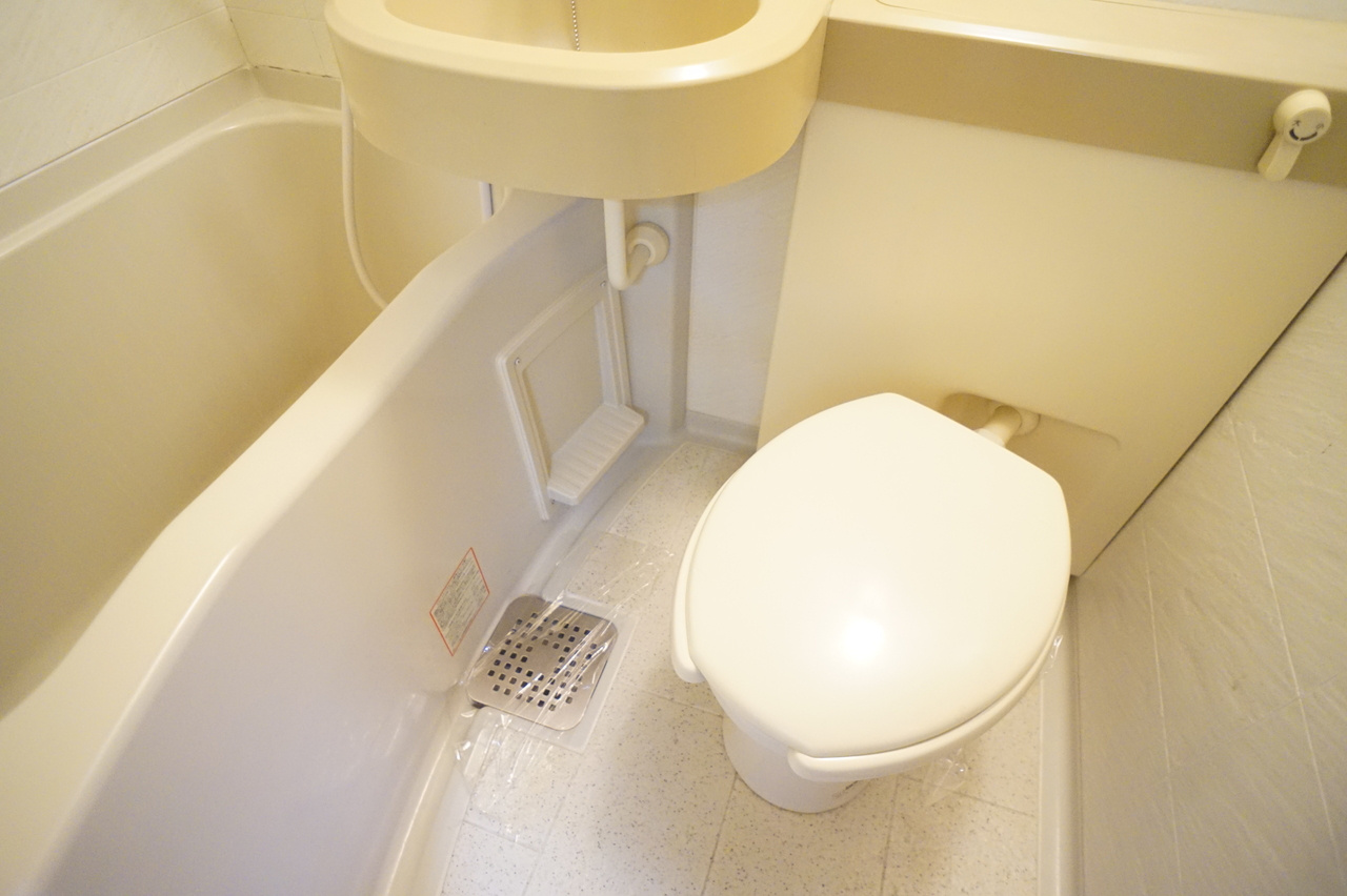 シティパレス生駒谷田町P7のトイレ