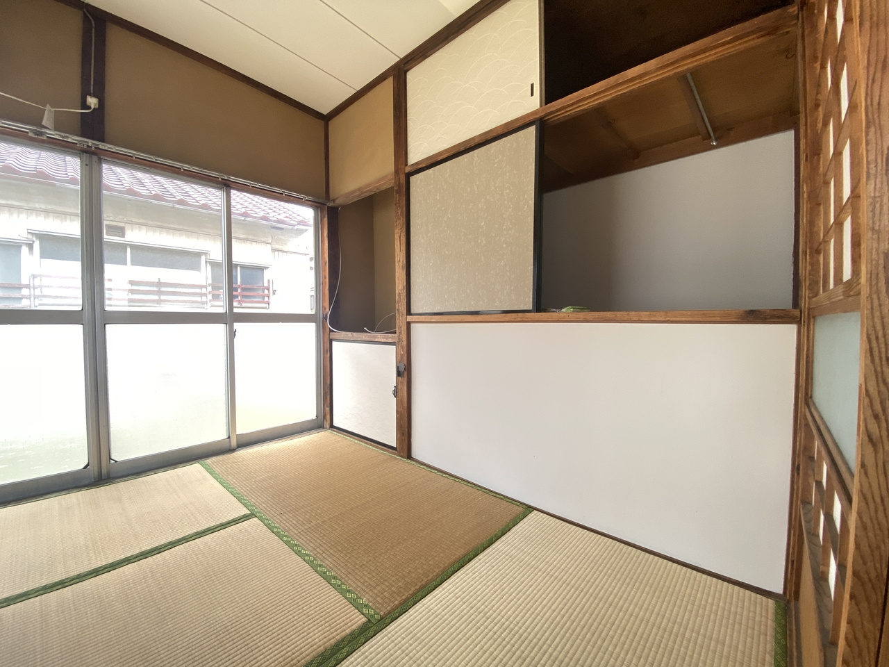 井原様方貸家の収納
