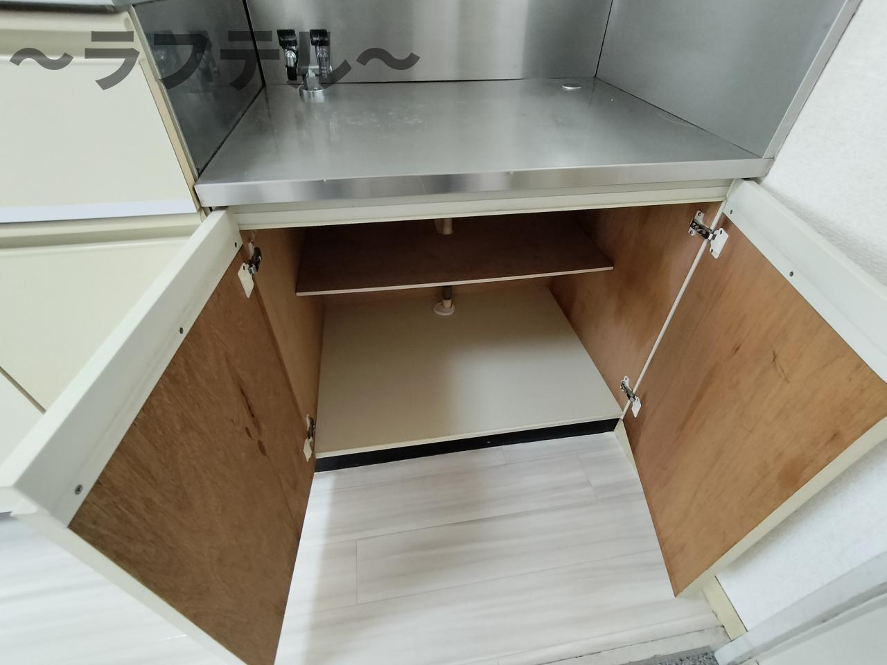 リバーサイドハイツA棟のキッチン|別号室イメージ写真