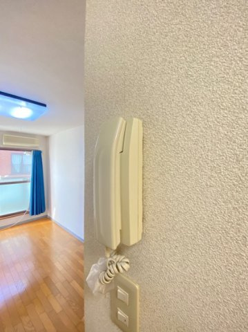 野沢マンションの居間・リビング|使いやすい居間です
