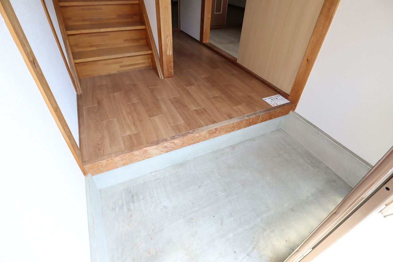 藤井住宅の玄関