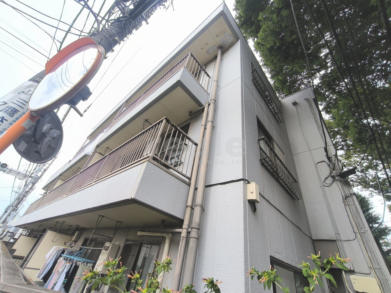 三鷹市牟礼４丁目の賃貸マンションの外観