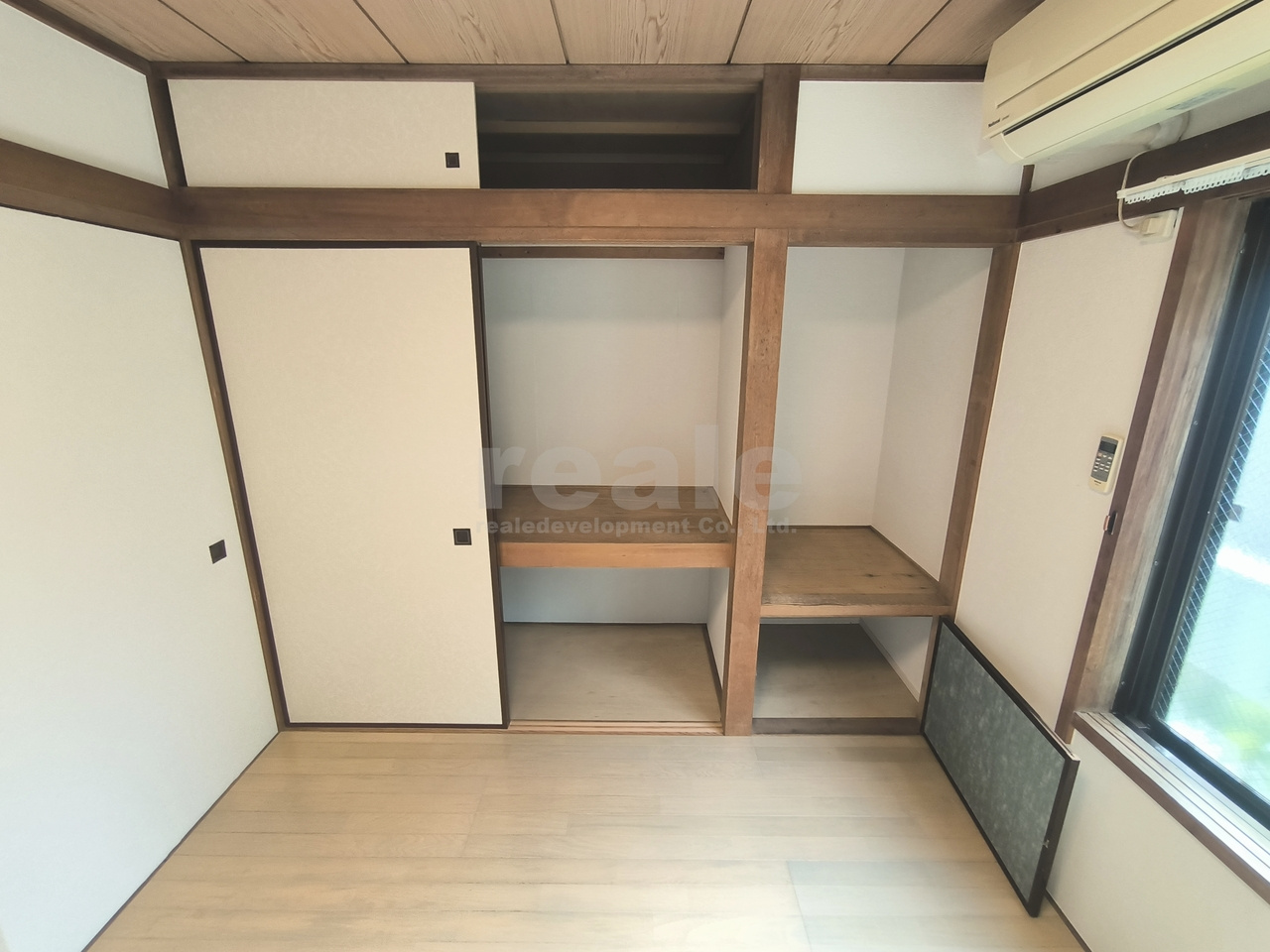 三鷹市牟礼４丁目の賃貸マンションの収納