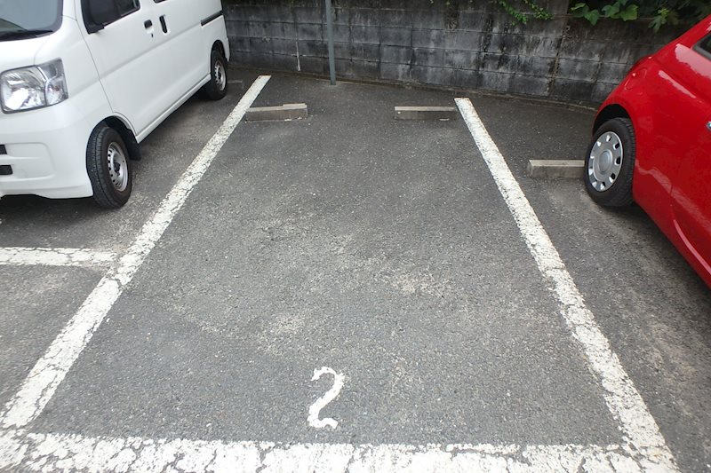 アペックス・コウヨウⅡの駐車場|駐車スペースもあります