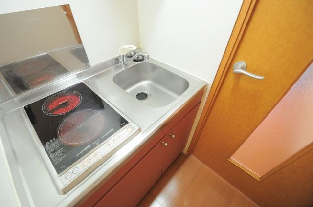 レオパレスボムール栄延のキッチン