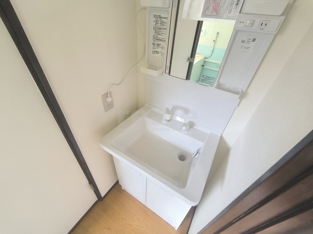 杉並区善福寺２丁目のアパートの洗面所