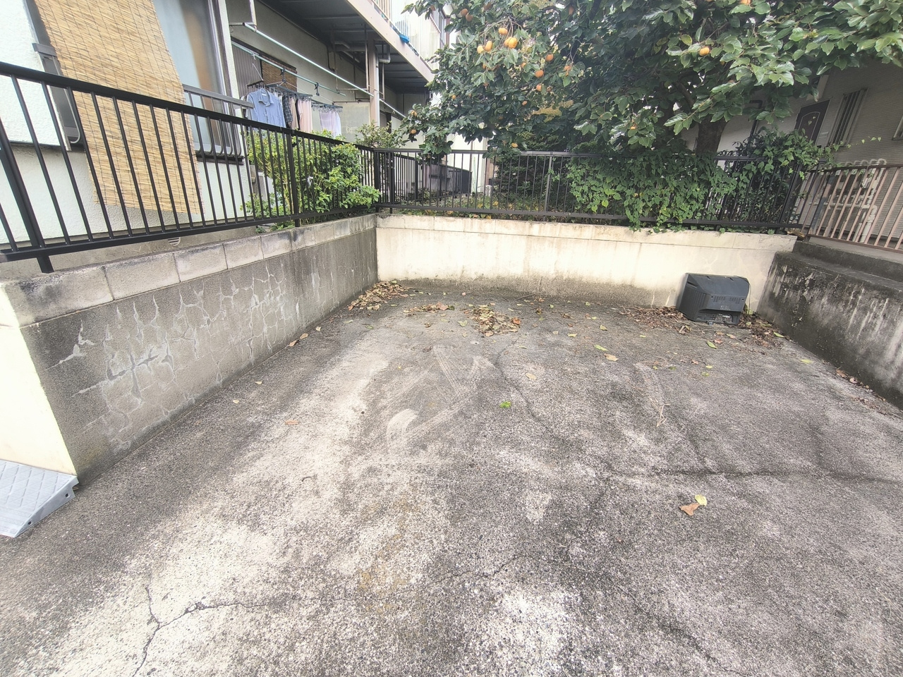 杉並区善福寺２丁目のアパートの駐車場