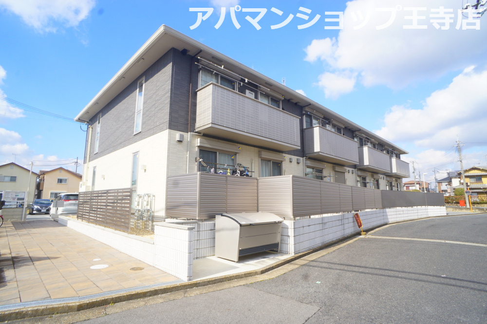 ルミエールかみやの外観