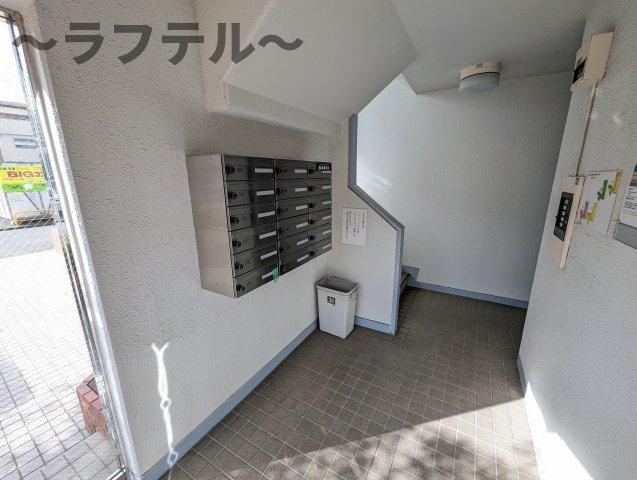 所沢市小手指町１丁目の賃貸マンションのロビー