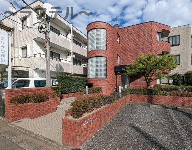 所沢市小手指町１丁目の賃貸マンションのエントランス