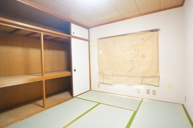 ヴィルドミール富雄の和室