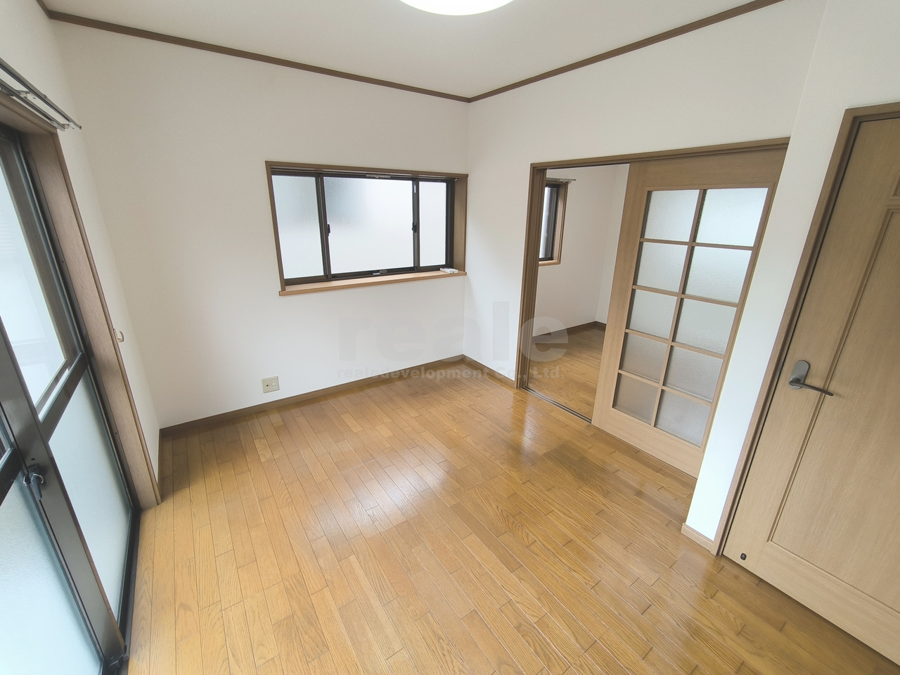 三鷹市牟礼１丁目のアパートの洋室