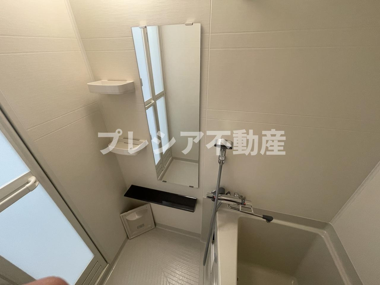 ソルテラス甲子園口クレアストの浴室