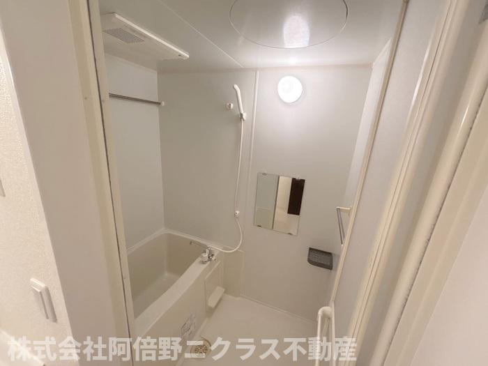 ＣＯＺＹ岸里Ⅱの浴室