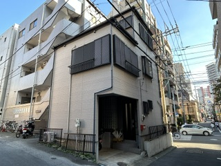 仲町1丁目戸建の玄関
