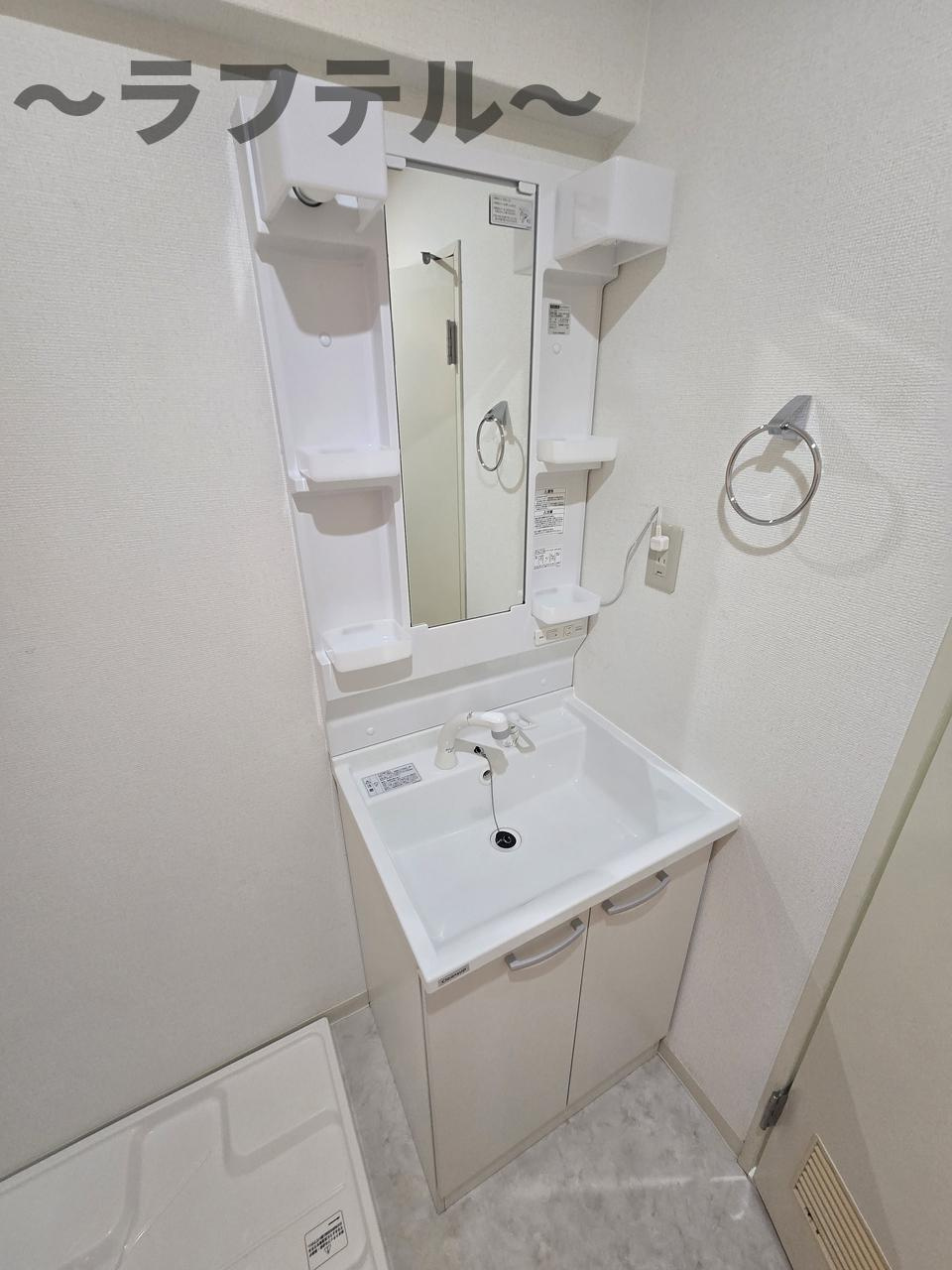入間市駅前ビルの独立洗面台|別部屋イメージ写真