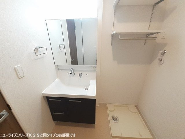 グラン笹井Ｂの洗面所|スペースが確保できる洗面所です