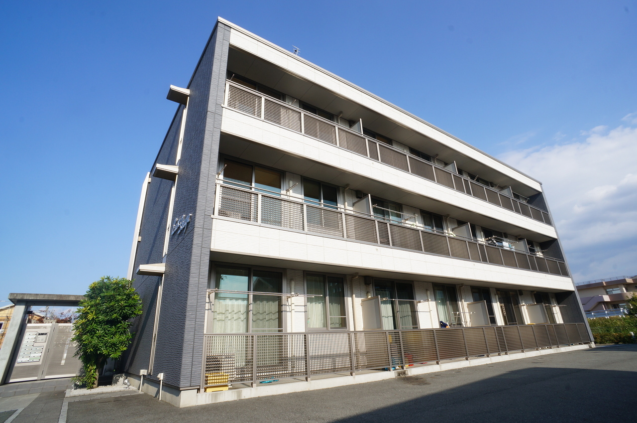 East　Stageの外観