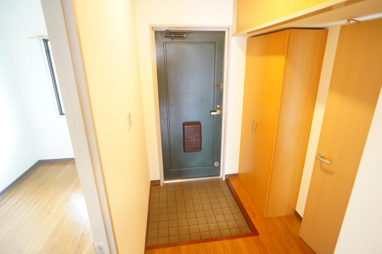 ラフォーレ学園前の玄関