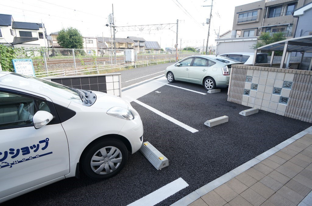 カーサ法隆寺の駐車場