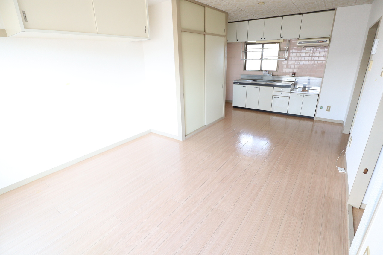 サンハイツ山本の居間・リビング