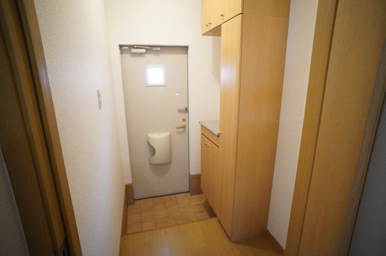 ペルラＡの玄関