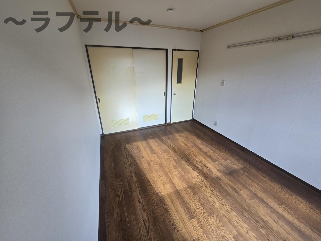 グランカーサA棟の洋室