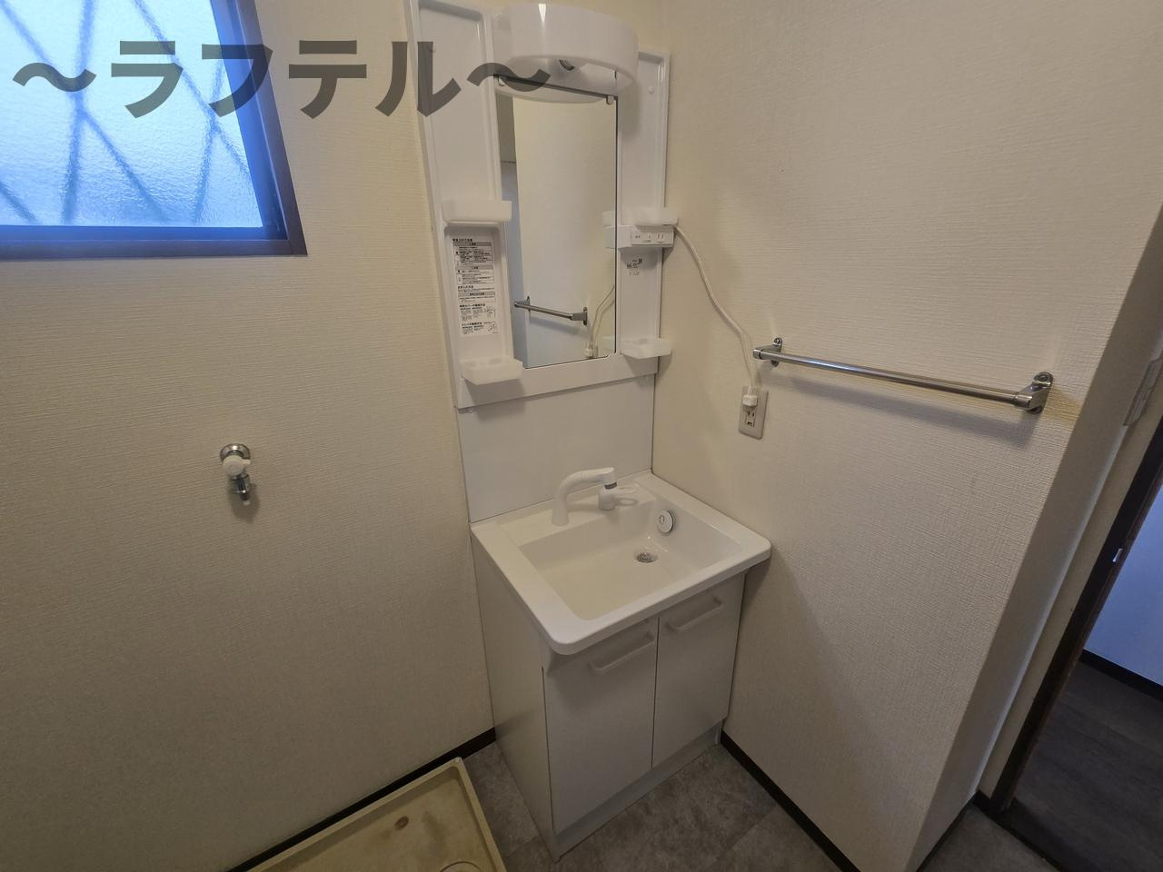グランカーサA棟の独立洗面台