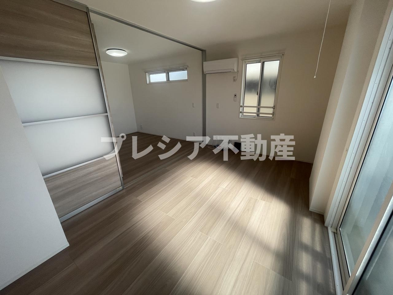 チェーン・パレス上甲子園の居間・リビング