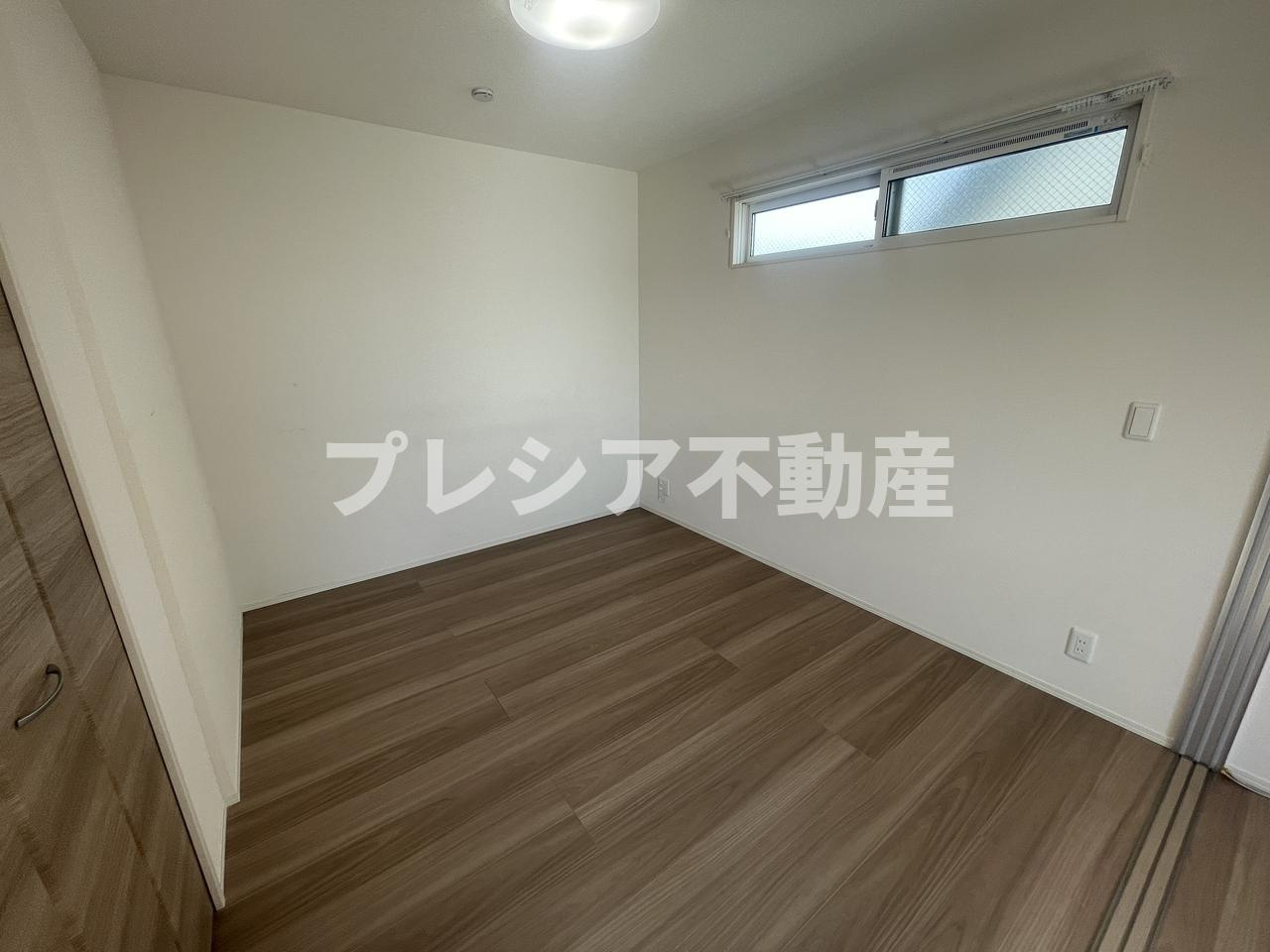 チェーン・パレス上甲子園の居間・リビング