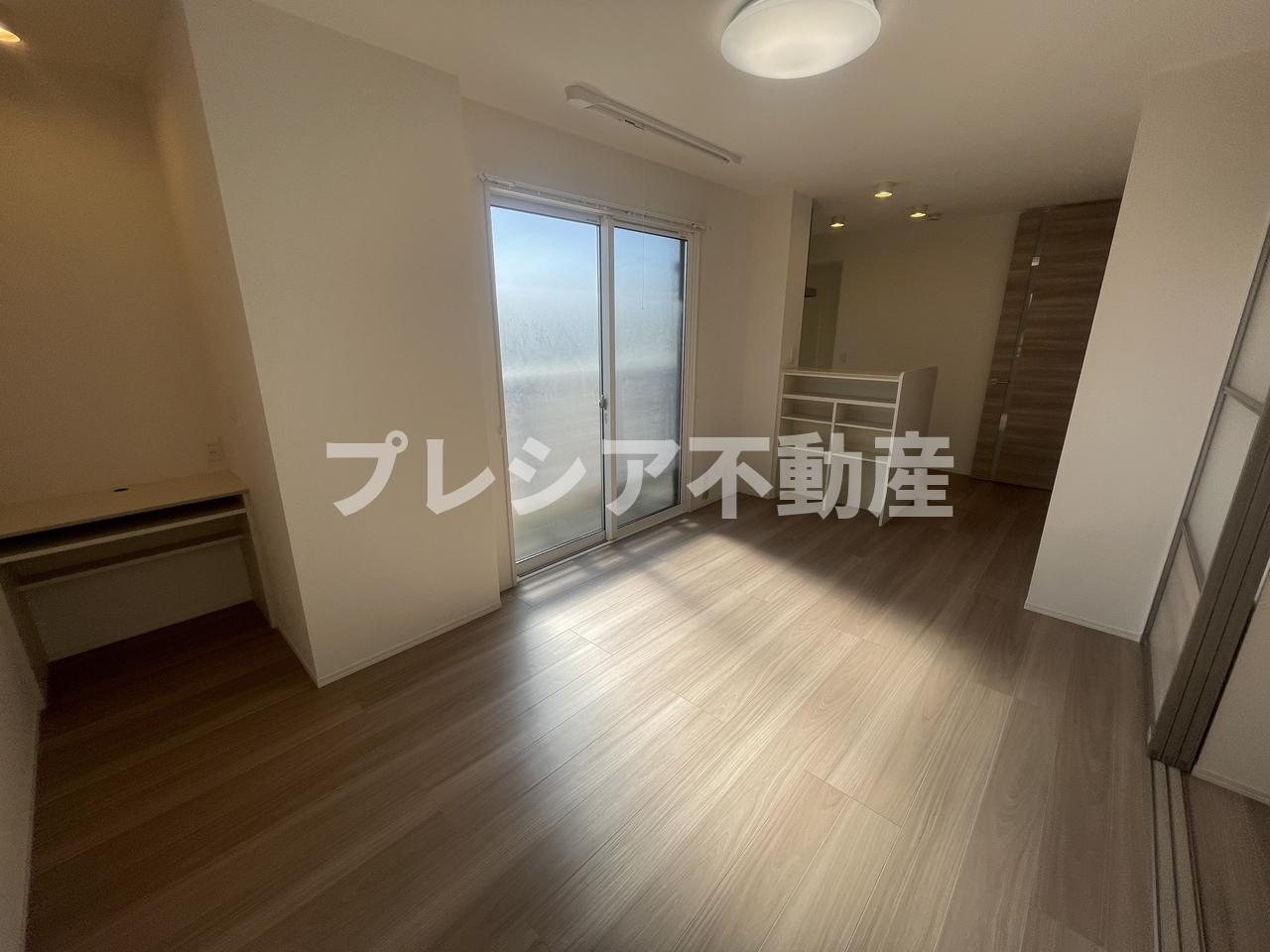 チェーン・パレス上甲子園の居間・リビング