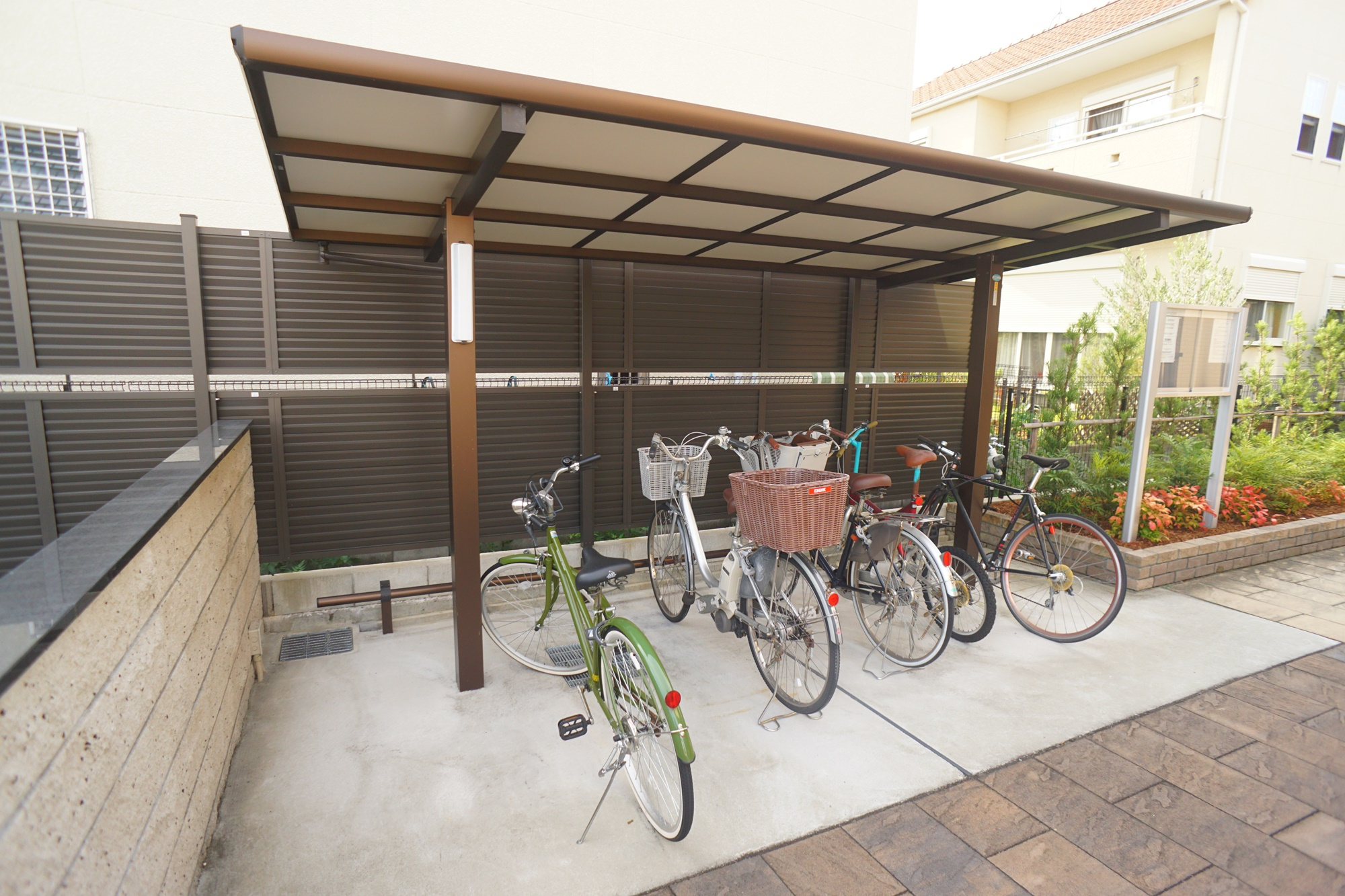 グランディオーズの駐車場