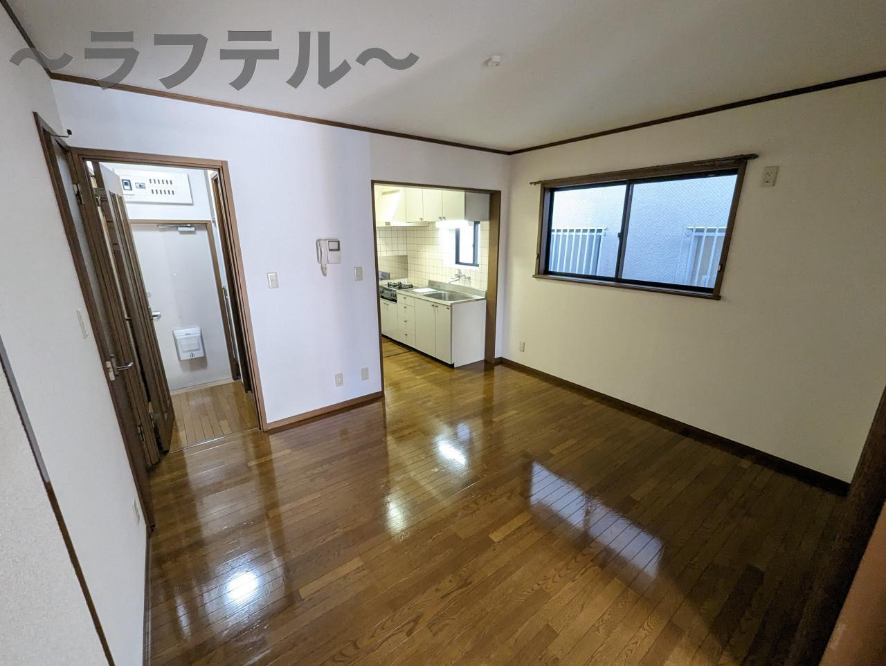 所沢市大字山口のアパートの居間・リビング