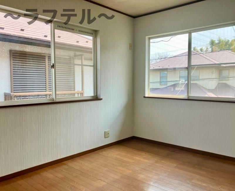 中富南戸建の洋室