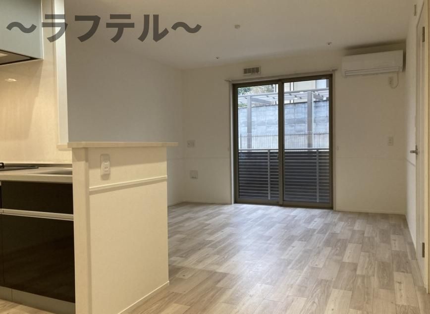 所沢市大字北秋津のアパートの居間・リビング
