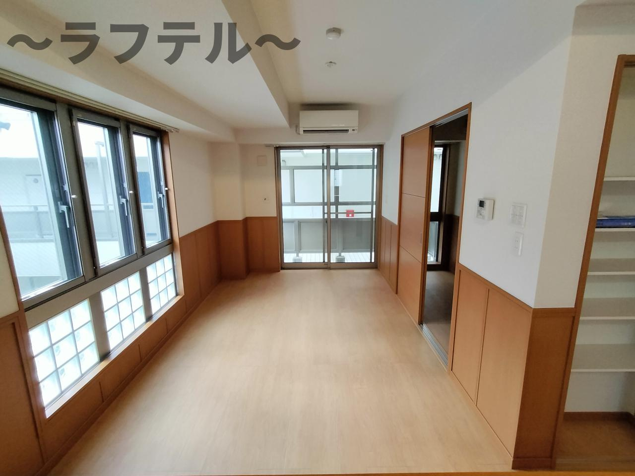 MK　SQUAREの居間・リビング|別部屋イメージ写真