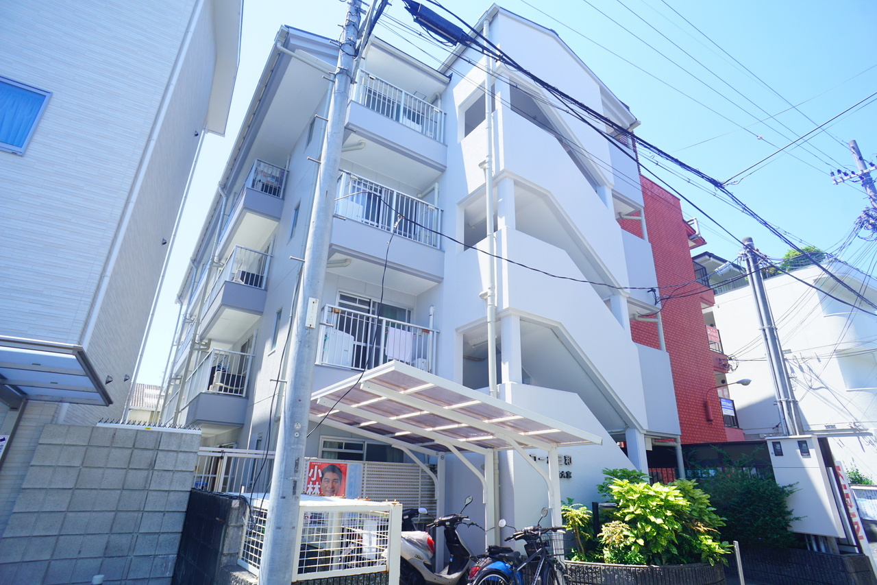 コーポ三和新大宮Ⅰ号館の外観