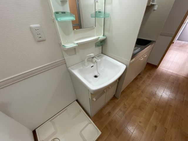 ソレアードシンコの独立洗面台|※別号室参考写真