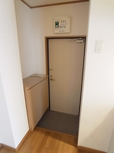 サンパティーク本町の玄関