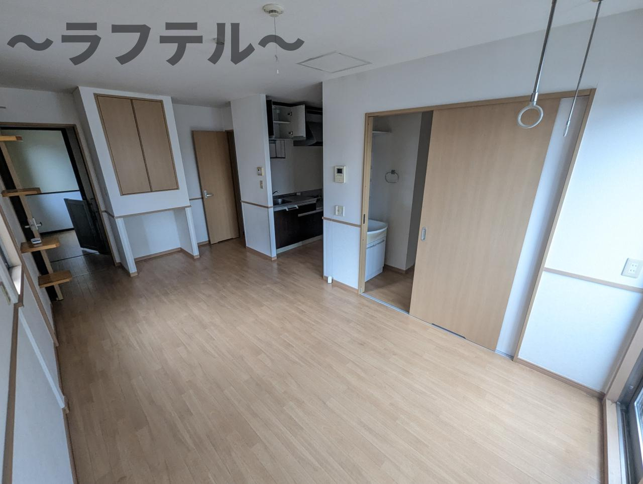 ソレイユ美原の居間・リビング|別部屋イメージ写真