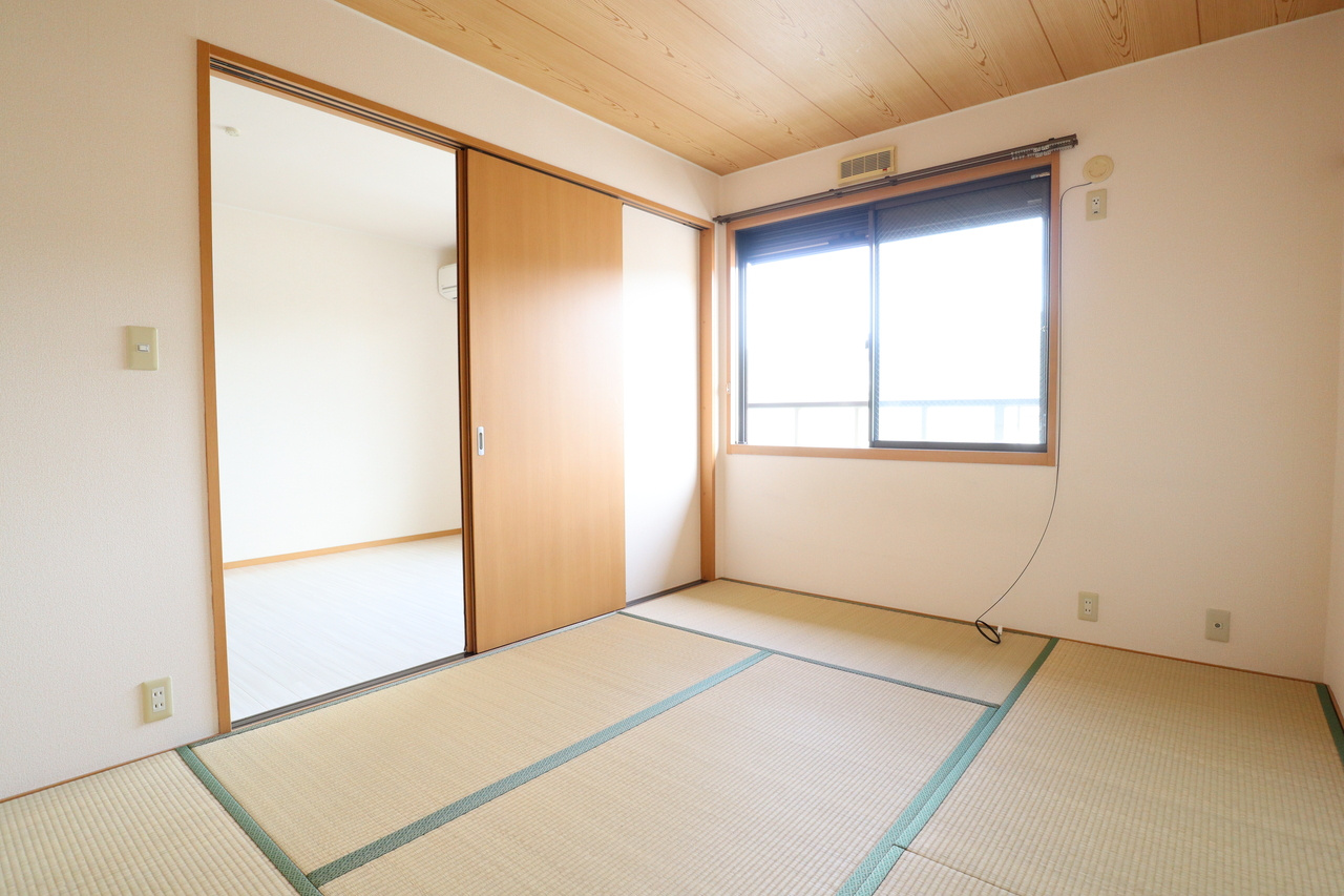 サンクコール朝和Aの和室