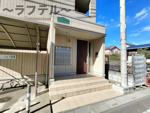 カメリア武蔵藤沢のエントランス