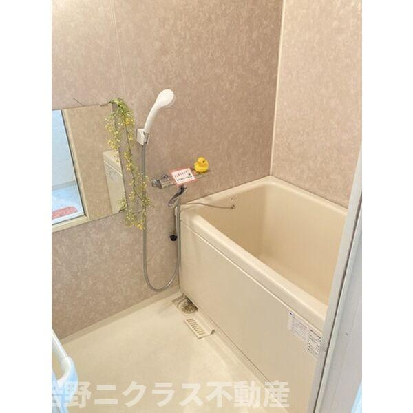 美章園メゾン寿の浴室