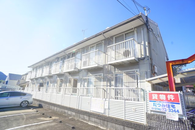 サザンヒル三郷の外観