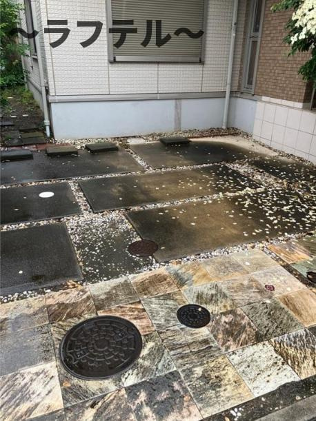 緑町戸建の駐車場