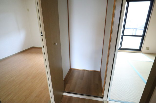 ビヨンドエミネンスＡ棟の収納