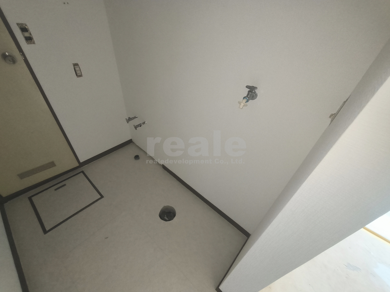 三鷹市下連雀２丁目の賃貸マンションの洗面所
