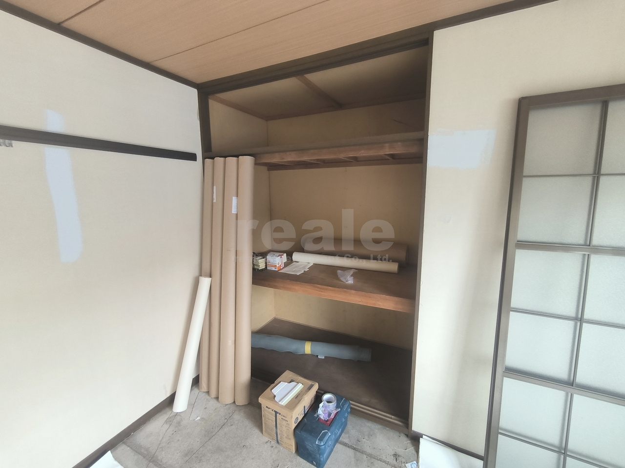 三鷹市下連雀２丁目の賃貸マンションの収納